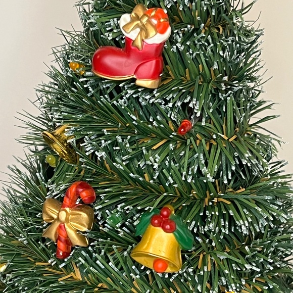 Maisto Evergreen Sentry 1995 Animated Illuminated Musical Tree Santa NIB 12” - Picture 10 of 16